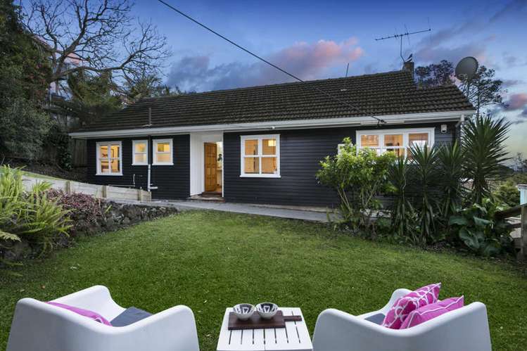 239 Golf Road Titirangi_15