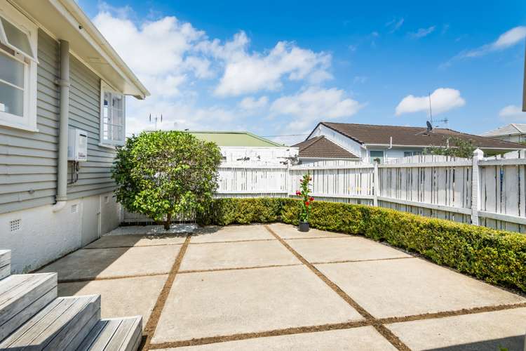 1/25 Stanley Avenue Milford_20