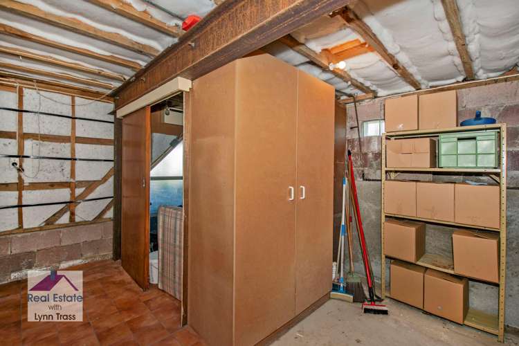 42 Memorial Drive Parahaki_19