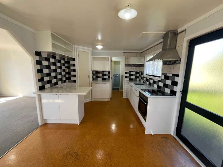 24A Netherlands Avenue_0