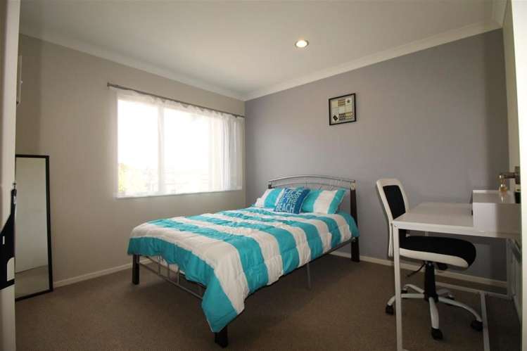11 Stamford Crescent Flat Bush_11