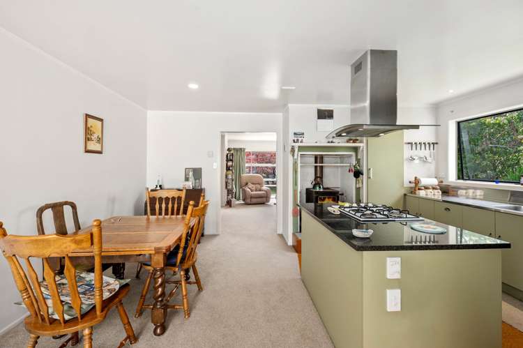 13 Kahu Street Ohura_8