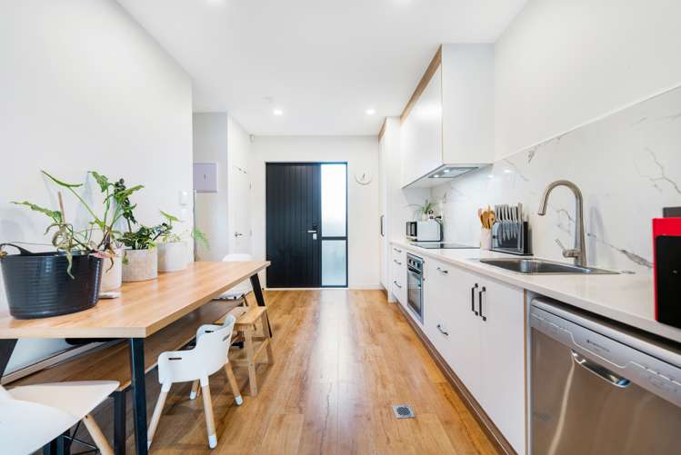 4/17 Woodford Avenue Henderson_12