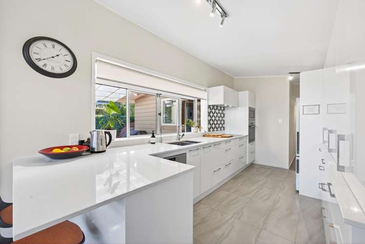 8 Blue Gum Rise Sunnyhills_6