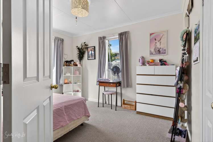 20 View Street Maungaturoto_16