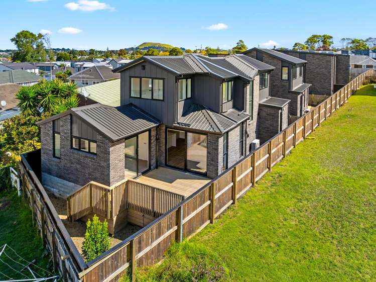 Lot1-5/135 Leybourne Circle Glen Innes_27