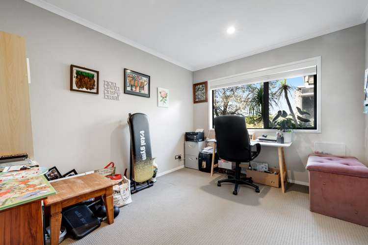 6 Bendemeer Place Flat Bush_19