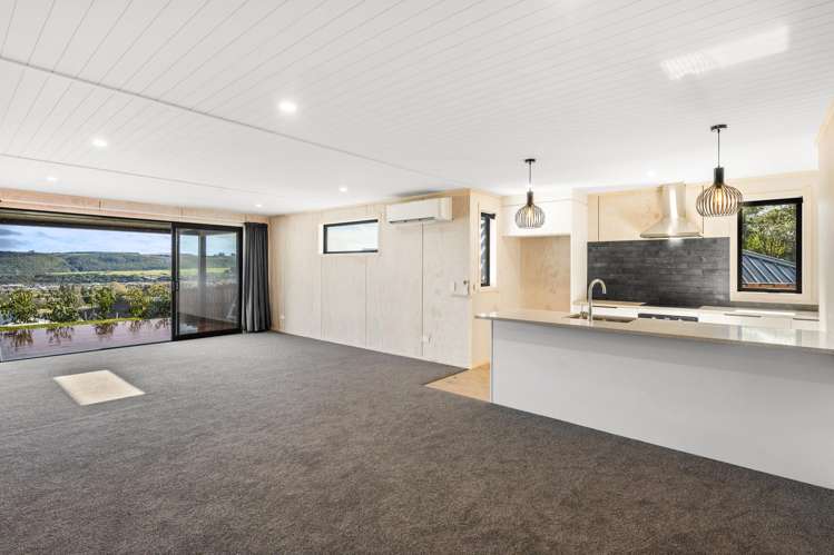 11 Blackhawk Close Kinloch_10