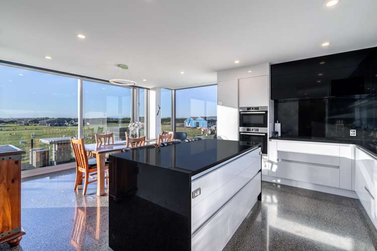 89 Sunrise Drive Seaward Bush_10