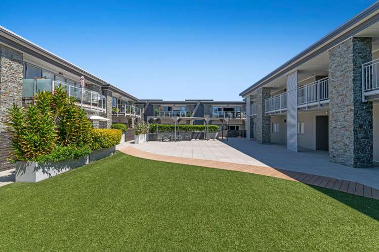 206/252 Centreway Road Orewa_15