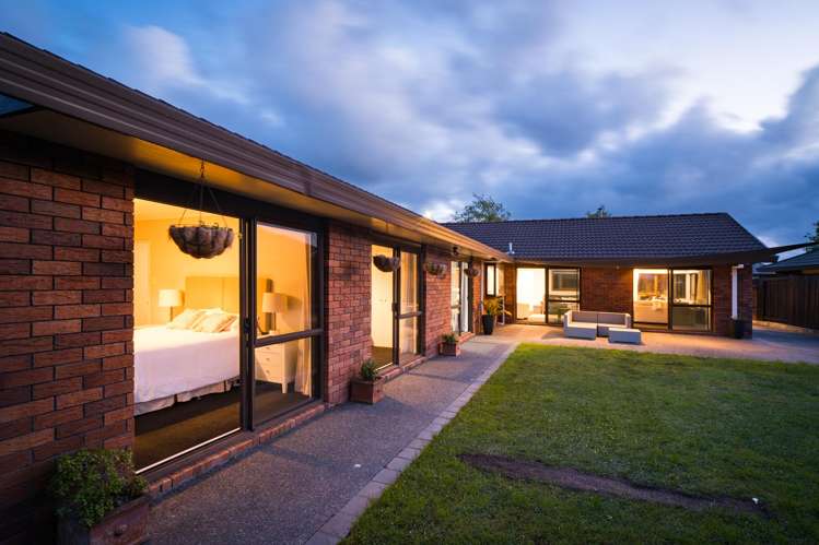 77 Pacific Drive Fitzherbert_21