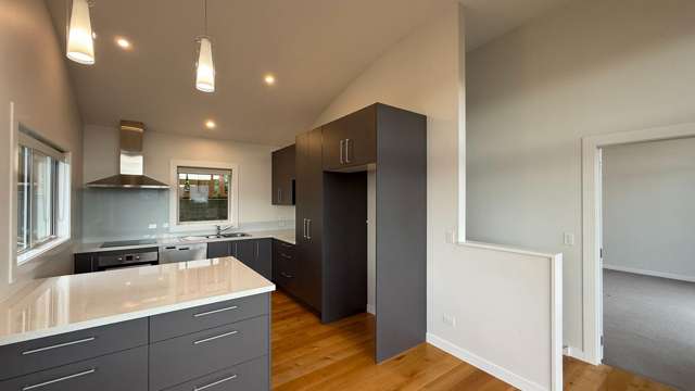 5/4 Harmans Rd Lyttelton_1