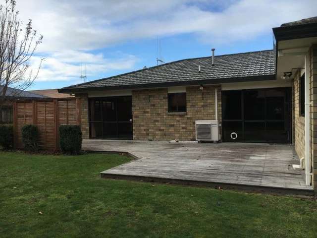 64 Bouverie Crescent Flagstaff_1