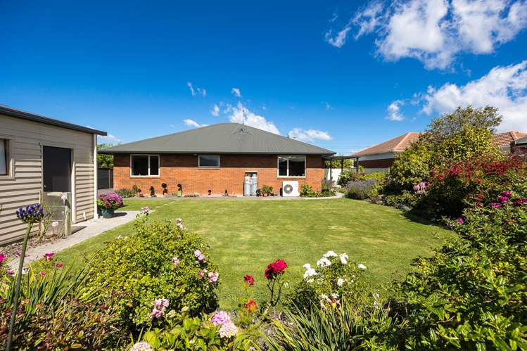 5 Berwick Street Mosgiel_17