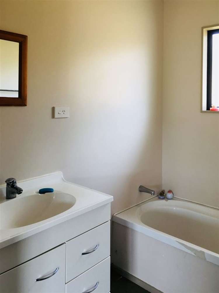 70 Churton Road Kaingaroa_8