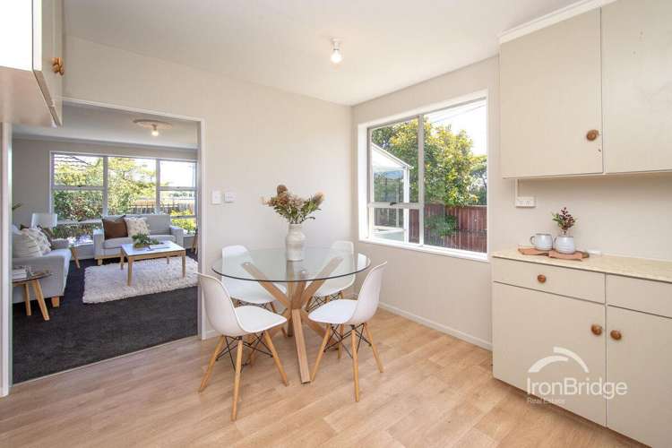 1/86 Travis Road Burwood_3