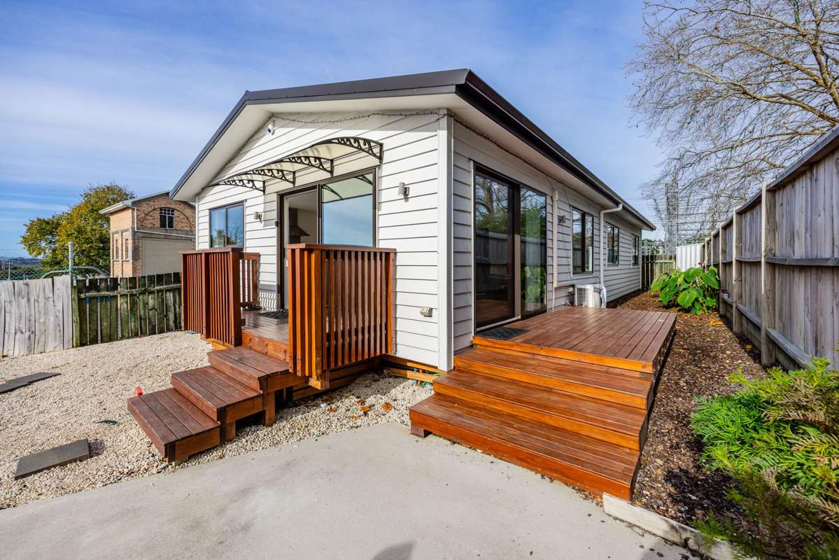 22A Lincoln Park Avenue_0