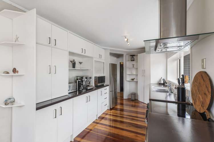 18 Rimutaka Place Titirangi_7