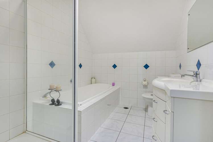 15 Radnor Street Hamilton Central_13