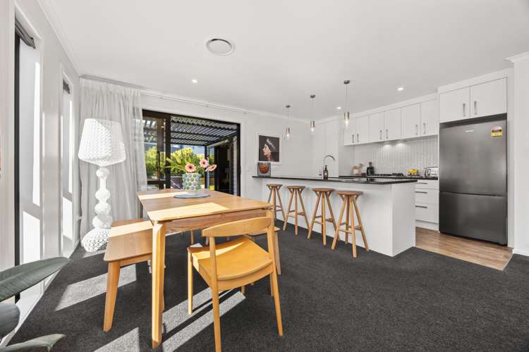 10 Pateke Drive Kenepuru_7