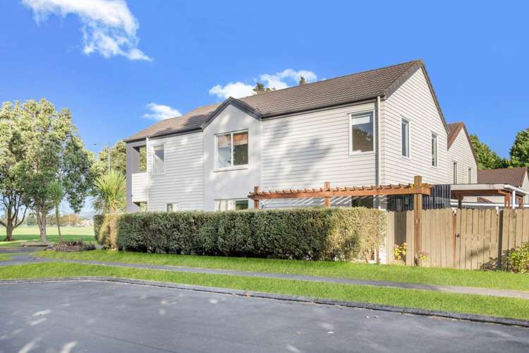 32 Bruce Pulman Drive Takanini_6