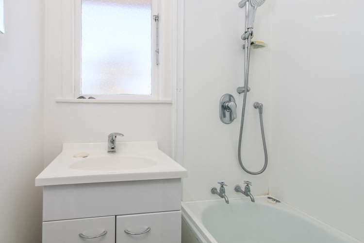 62 Botany Road Botany Downs_13