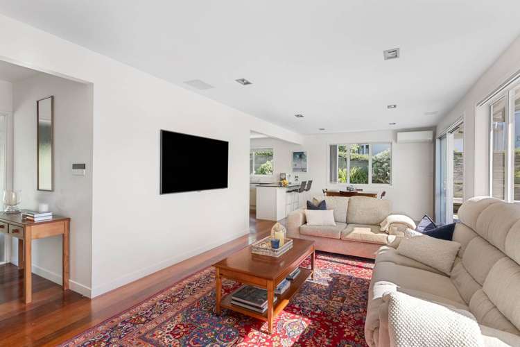 14 Tui Street Torbay_9