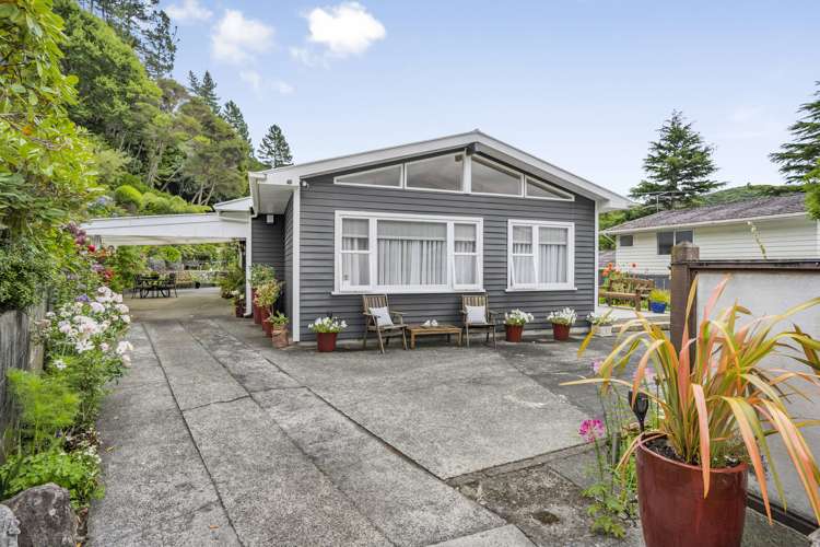 8 Willis Grove Wainuiomata_21