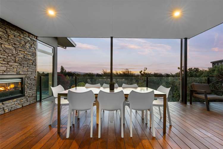 3 Hewers Lane Kennedys Bush_7