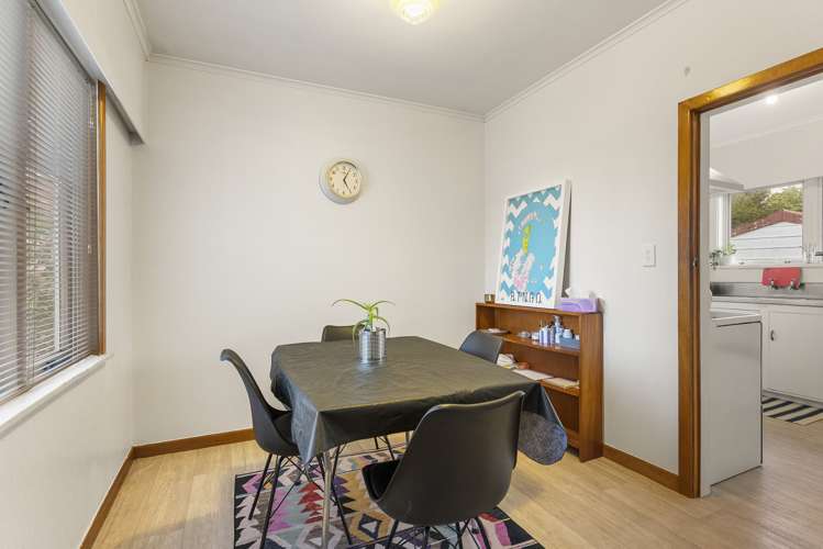 4208 Great North Road Glendene_7