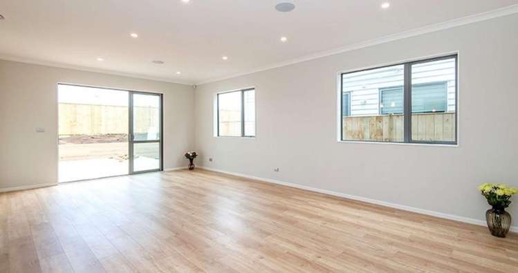 21 Eastfield Avenue Flat Bush_1