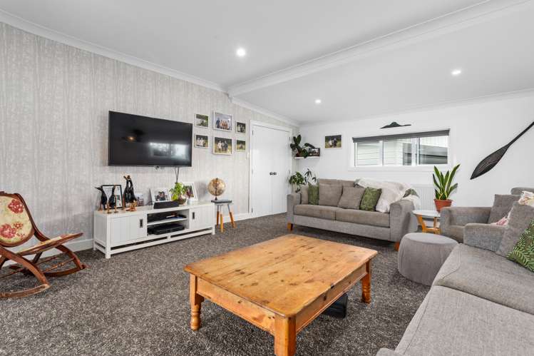 199 Paroa Road Coastlands_9