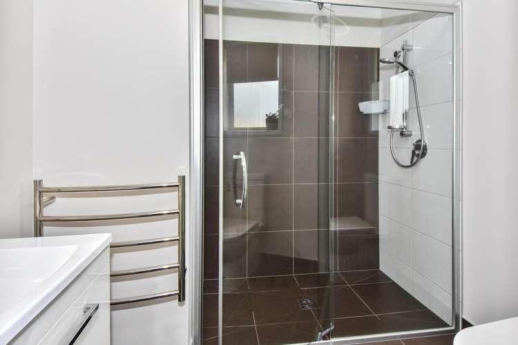 31 Captain Mitchell Drive Opaheke_12