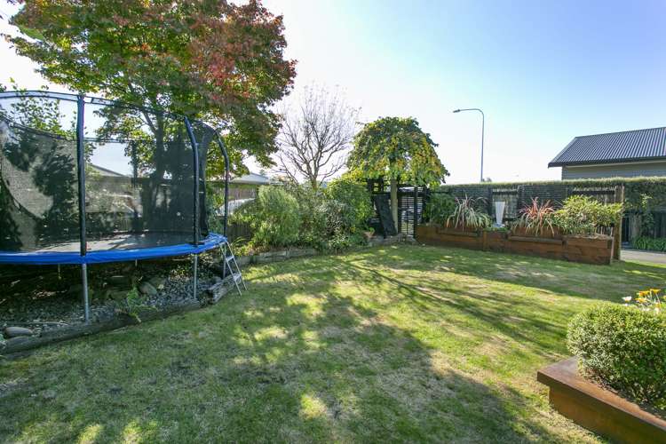 14 Reid Crescent Allenton_25