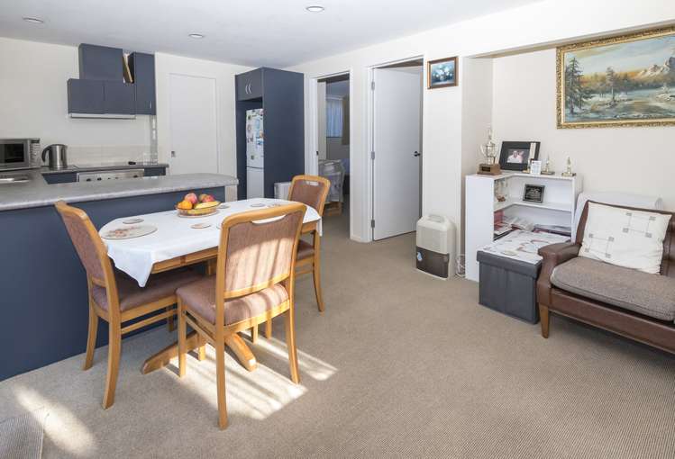 66a Bradbury Road Botany Downs_18