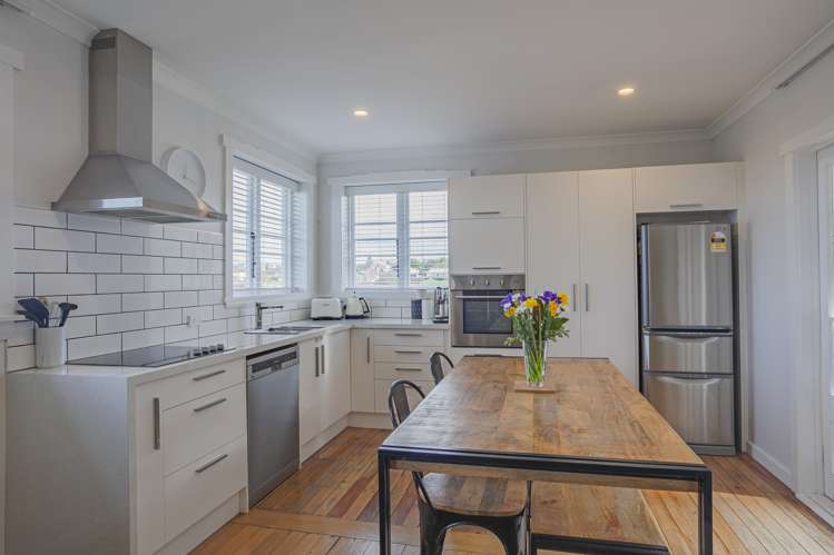 172 Le Cren Street Seaview_1