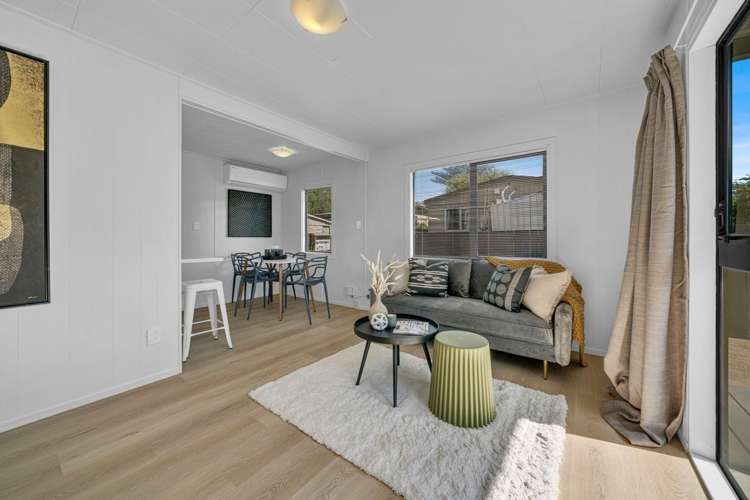 2/40 Rosella Road Mangere East_6