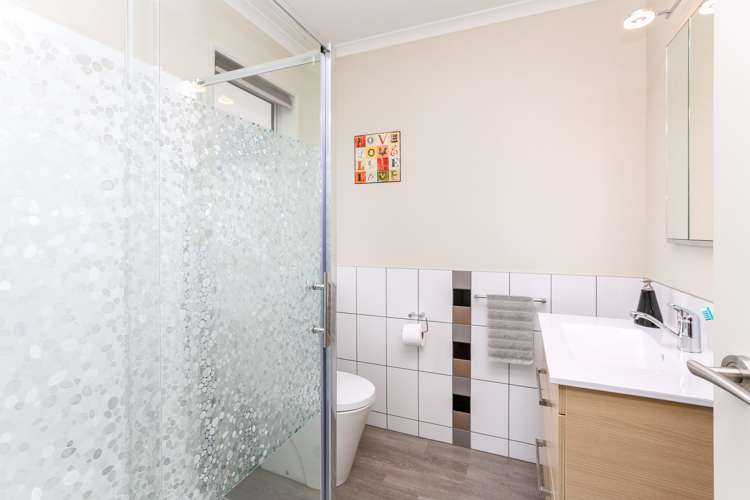 86 Karamea Street Whalers Gate_12