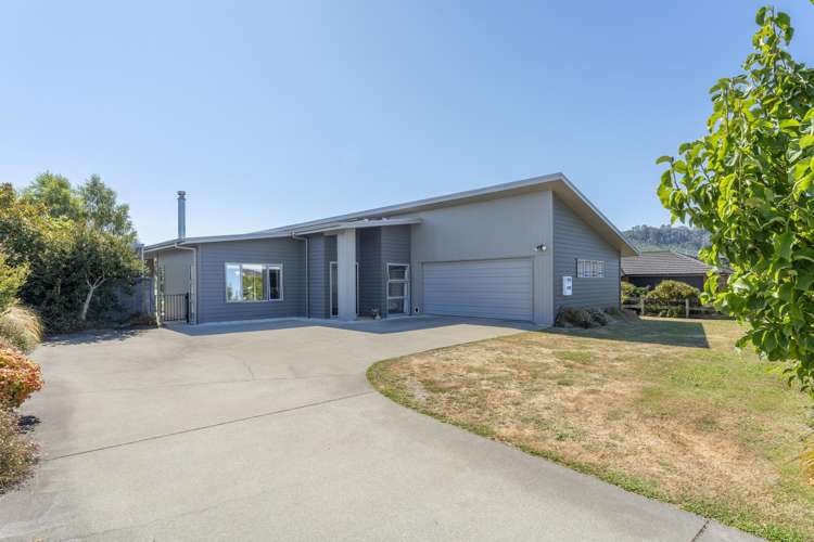 73 Montgomery Crescent Kinloch_1