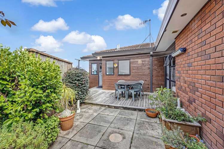 1/11 Bernleigh Terrace West Harbour_11