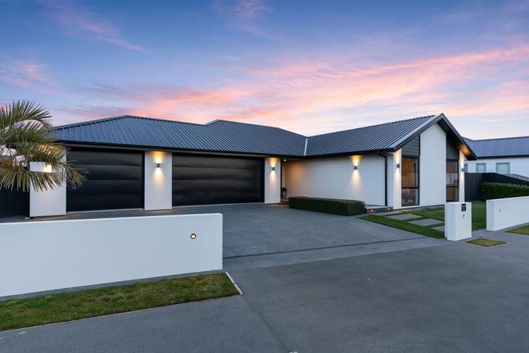 56 Carnaveron Drive Lincoln_29