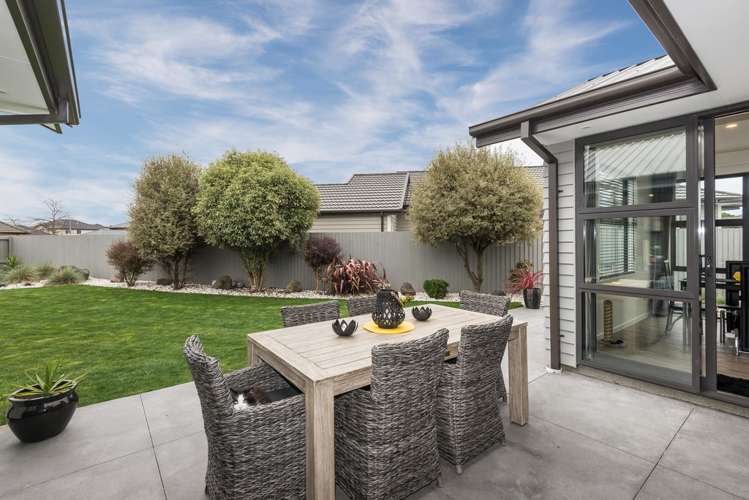 3 Saint Keverne Close Burwood_15