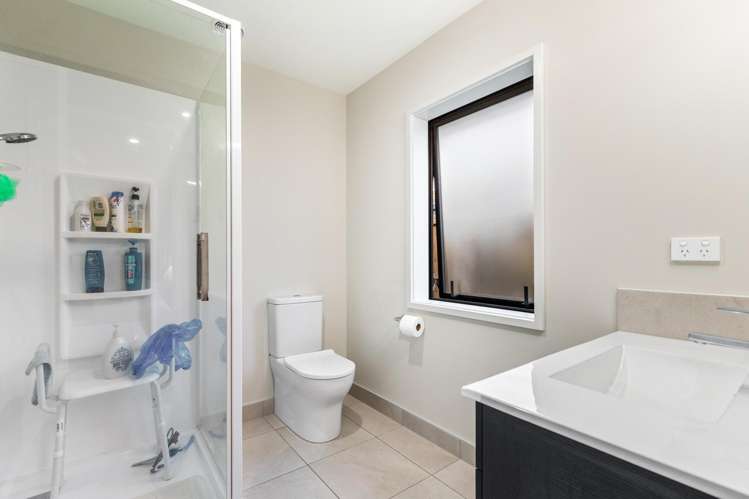 16 Pitoitoi Drive Riverhead_15