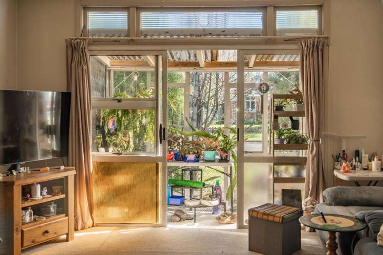 33 Shakespeare Street Milton_10