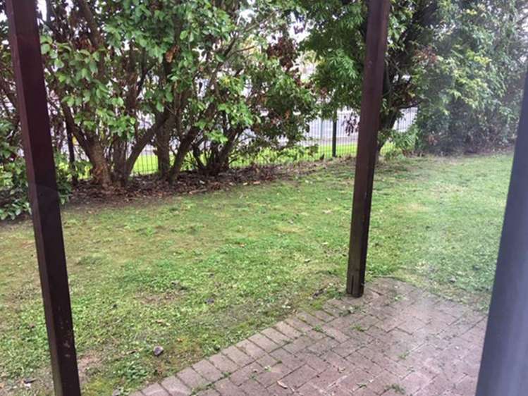 1/4 Charlenne Close Ranui_6