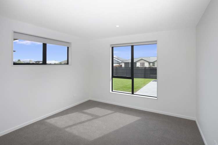 22 Kingsbridge Drive Burwood_10