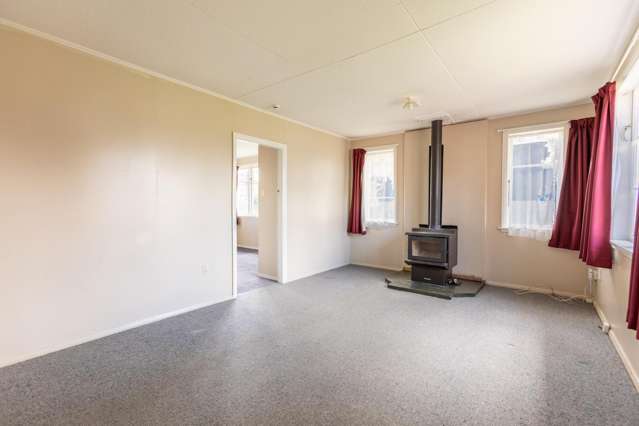 1 Churchill Street Pahiatua_4