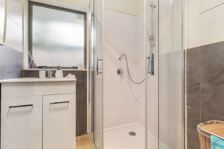 128a Gloucester Road Manurewa_11