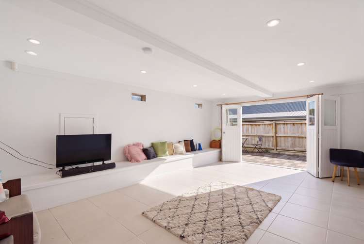 8 Withers Road Glen Eden_12