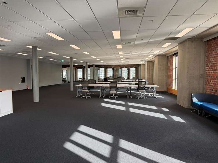 Part Level 3, 11 Cable Street Wellington Central_7
